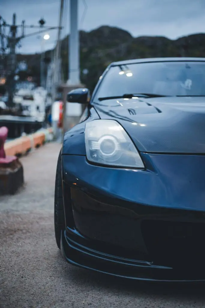 voiture en recharge